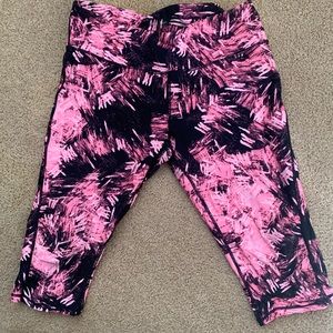 Yoga pants/capri’s